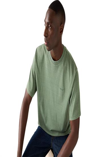 NON GRAPHIC TEES-GARMENT DYE LAUREL WREATH JERSEY